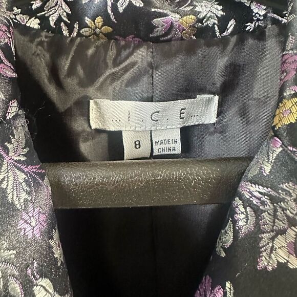 Ice long blazer/jacket the perfext dressy jacket fully lined. Size 8. - Picture 9 of 15